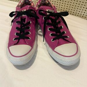 Converse Fuchsia and Black Padded Low-Top Sneakers size 9